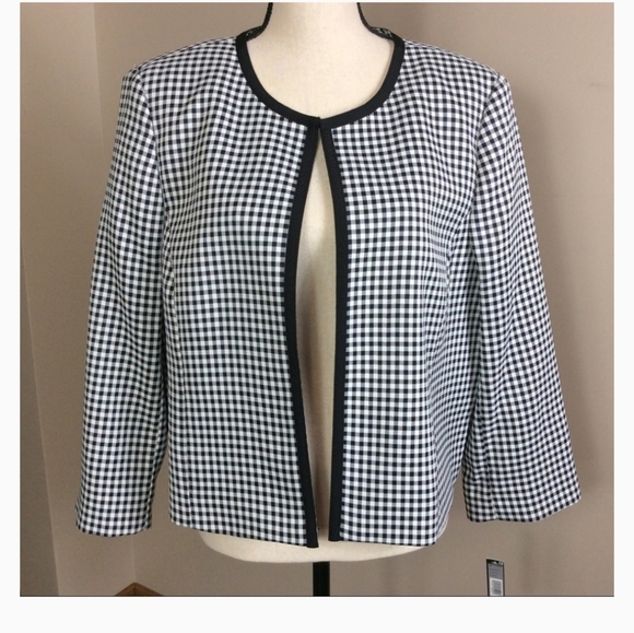 Tahari Black And White Gingham Open Front Jacket - Picture 3 of 7
